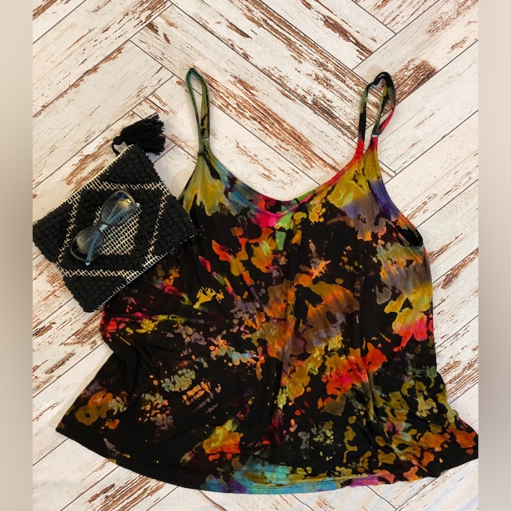 Torrid Custom Tie Dye Tank Size 2